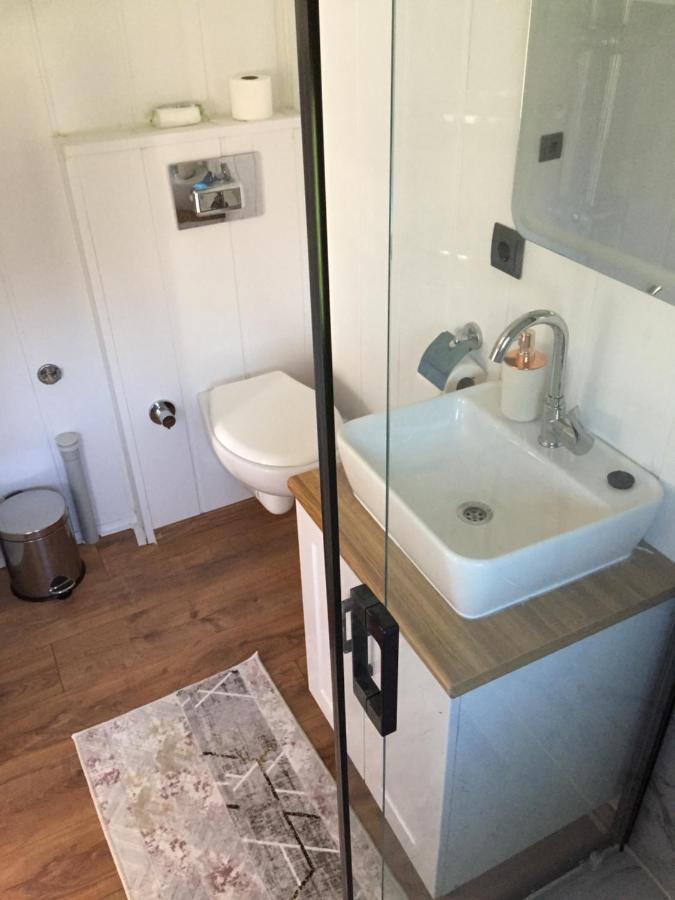 אורלה Sakiz Tiny House & Apart מראה חיצוני תמונה
